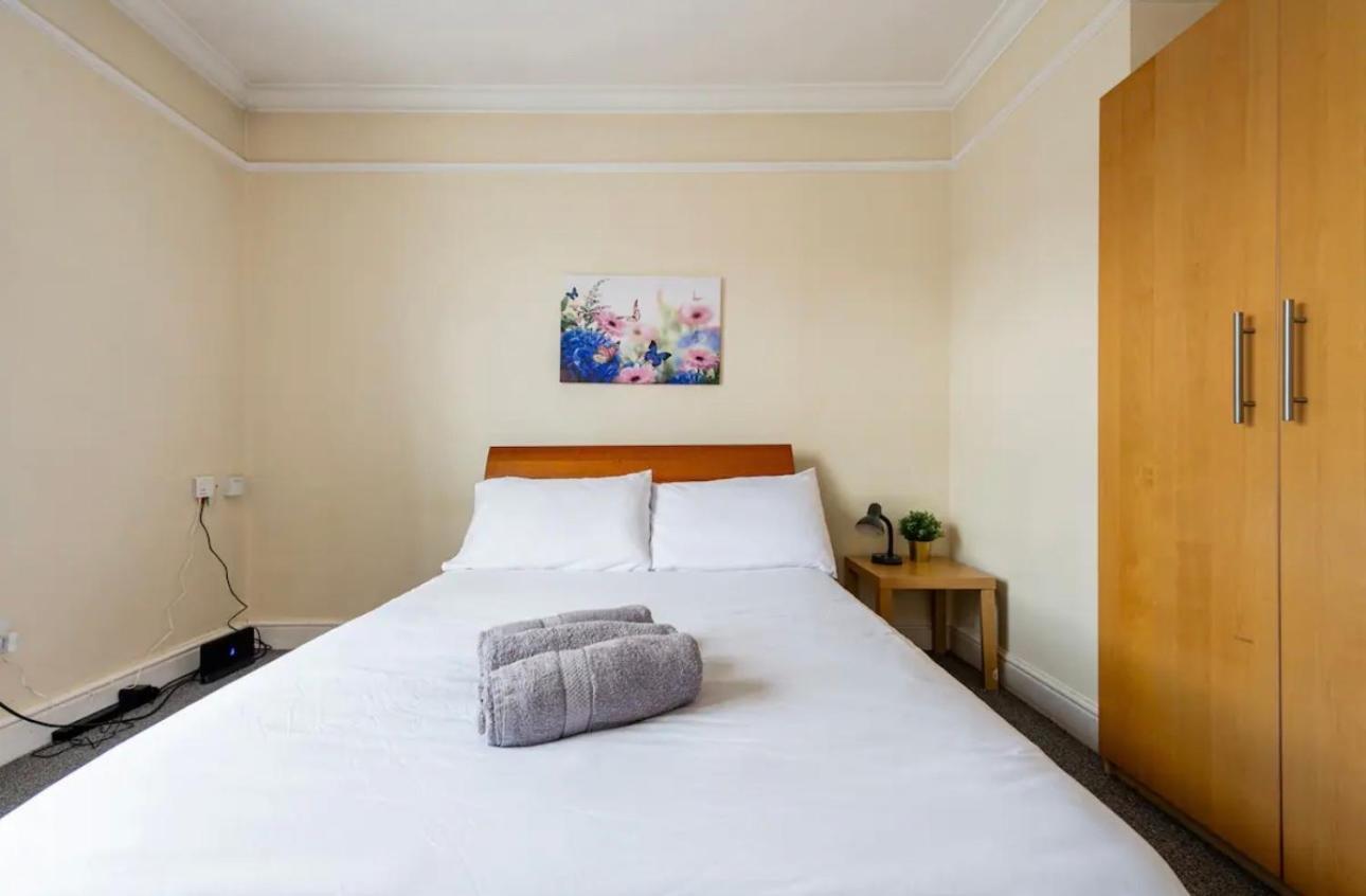 Lovely 3-Bed 20 Minutes To Central London Eksteriør billede